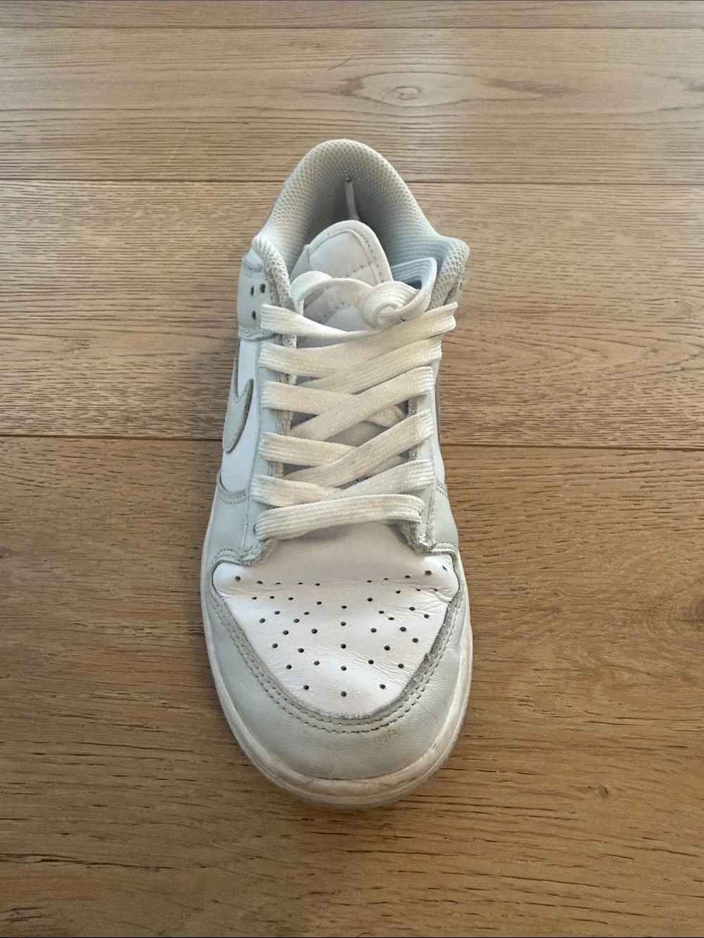 Nike gray and white size US 6 lightly used.